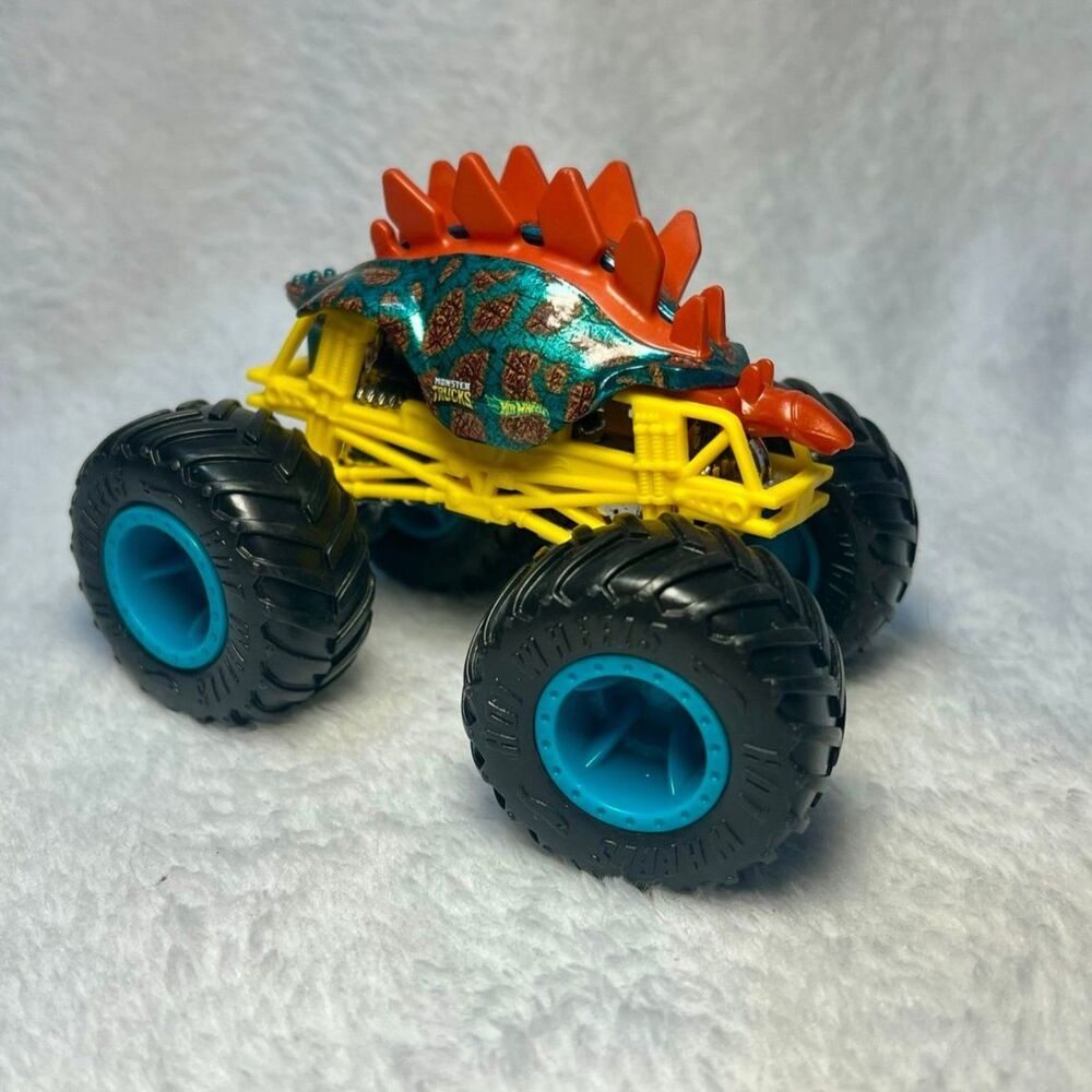 Hot Wheels Monster Jam Motosaurus Monster Truck Stegosaurus 1:64 Diecast